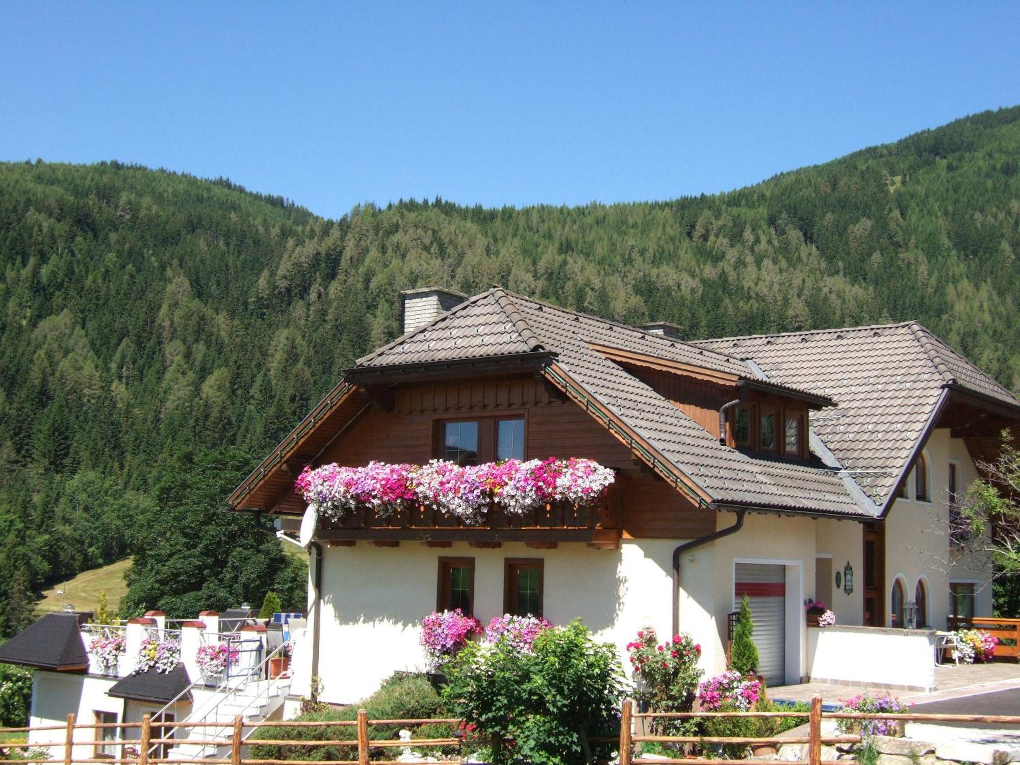 Lungau Apartment - Ferienwohnung Haus Esl Hintergöriach Esterno foto